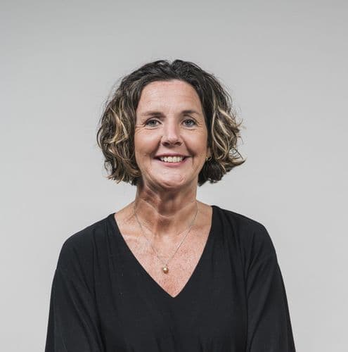 Anna Jones profile